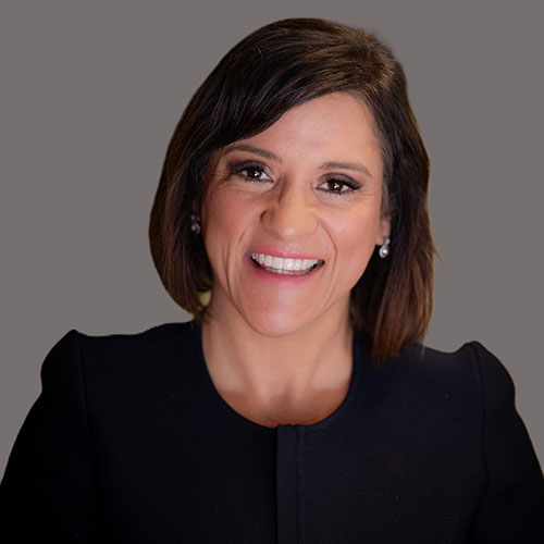 Claudia  Aguirre
