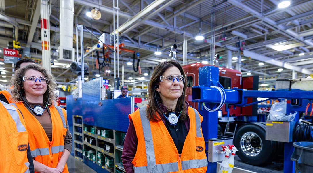 President Logan tours the production floor at Peterbilt Motors Co., Denton County's largest private employer.